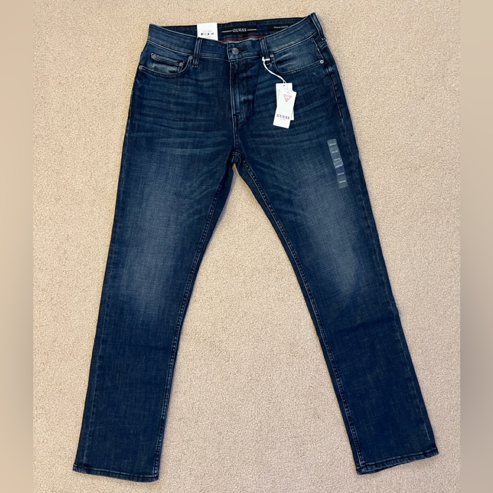 Brand New with Tags Guess Jeans Size 33/32
